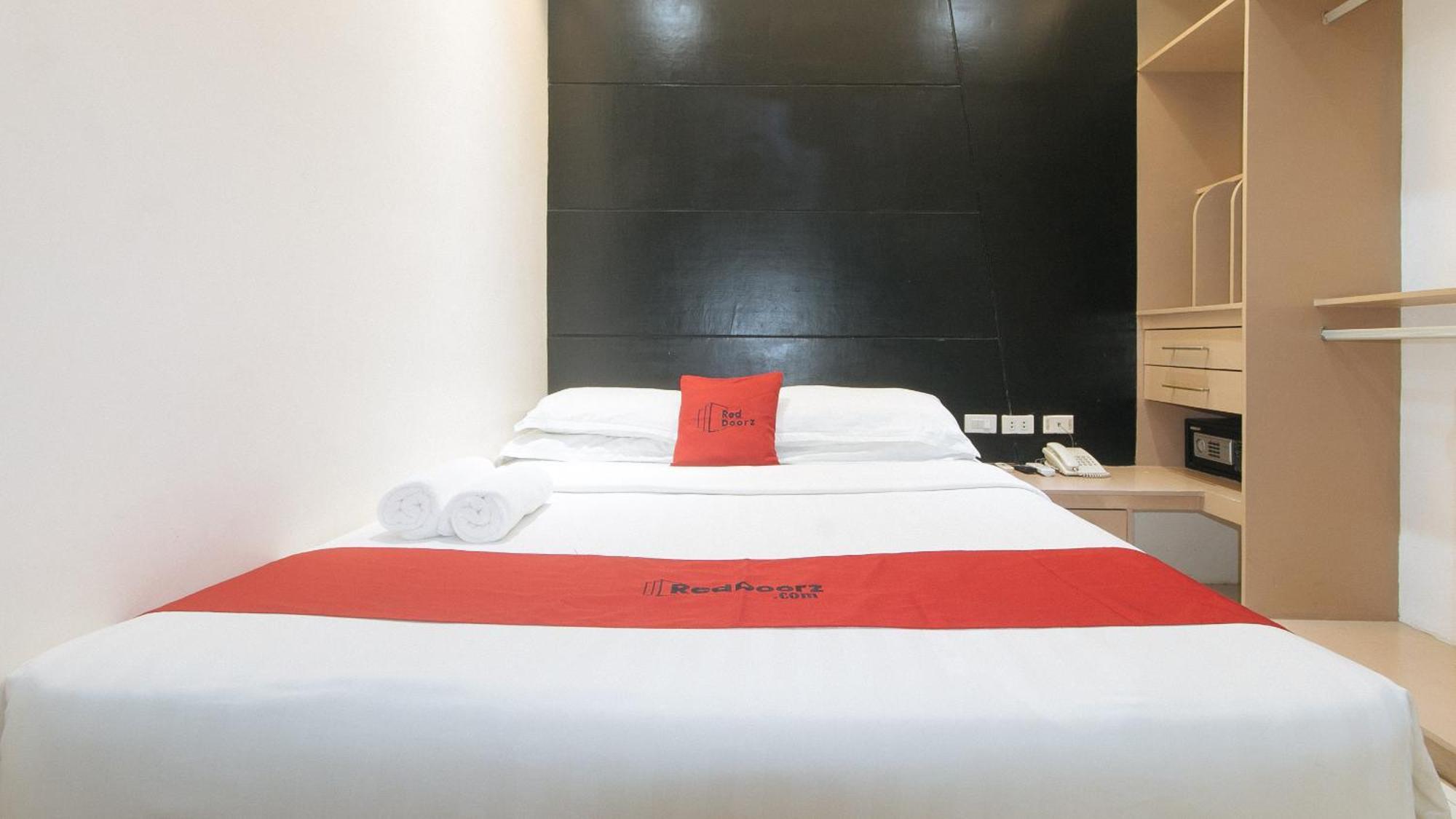 Reddoorz At Grand Apartelle Hernan Cortes Cebu Ngoại thất bức ảnh